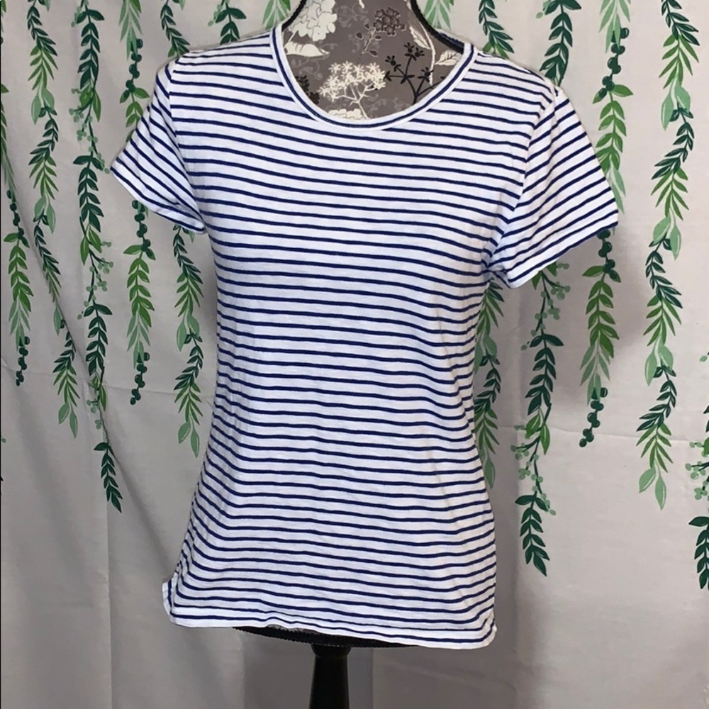 EUC Size Medium J. Crew Factory Studio Tee C1